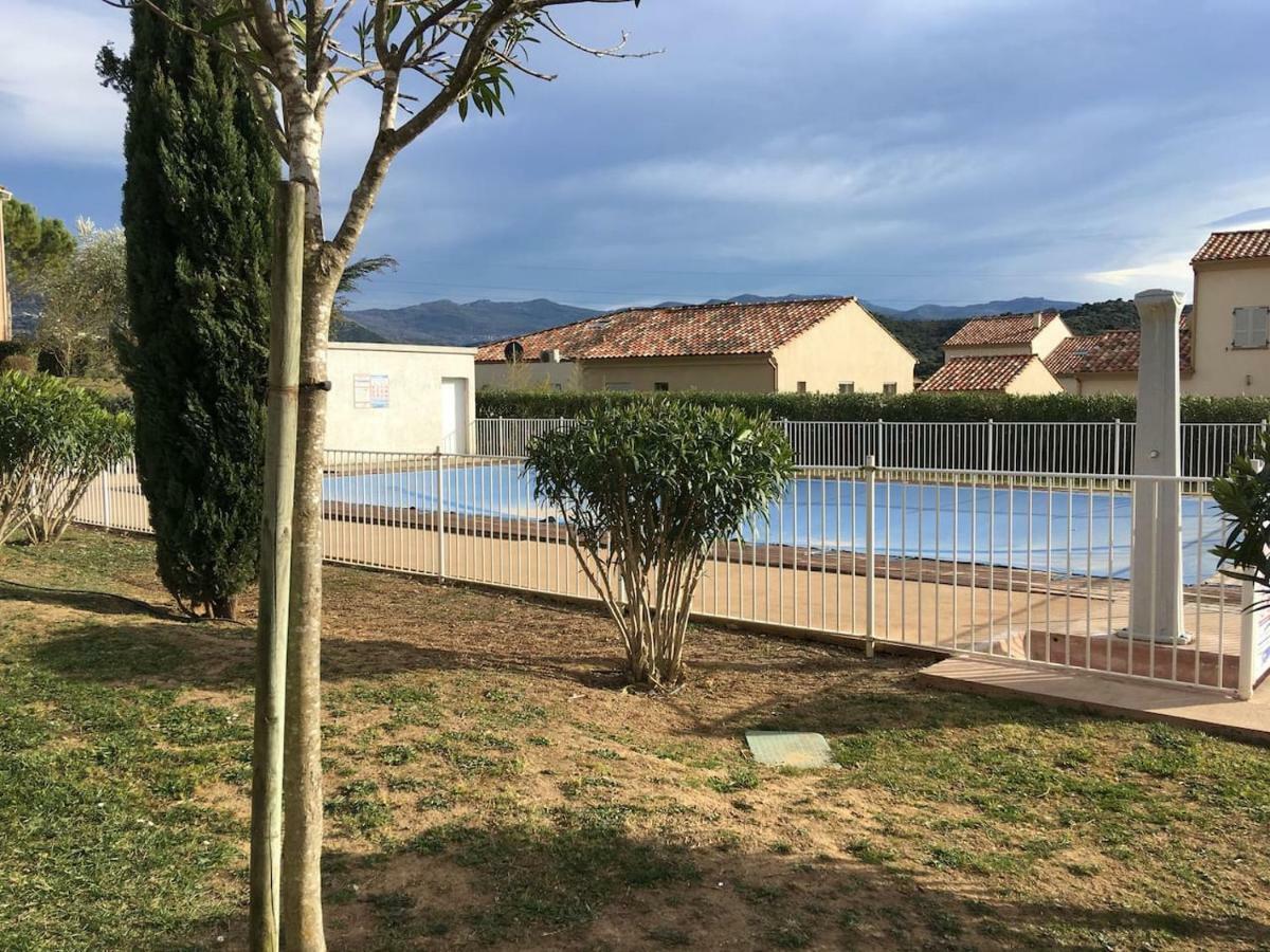T2 Pour 4 Pers, Charmante Residence Avec Piscine 올레타 외부 사진